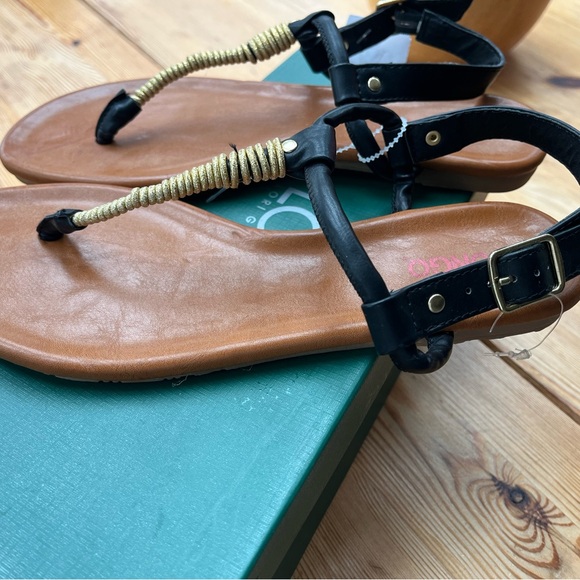 Brand new black sandals, size 8 - Picture 4 of 6